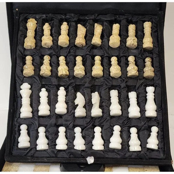 Marble Chess Pieces Only with Storage Tray Coral & White Handmade Gift New - Picture 3 of 8